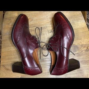 Vintage Clif Oxford Heels